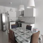 Caesar & - 1 Bed Luxury