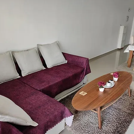 Caesar & - 1 Bed Luxury Apartment