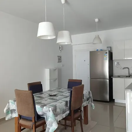 Caesar & - 1 Bed Luxury * Trikomo