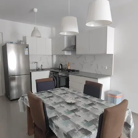 Caesar & - 1 Bed Luxury